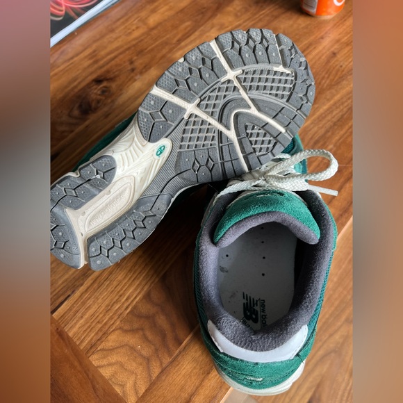 New Balance 2002r - Picture 4 of 7